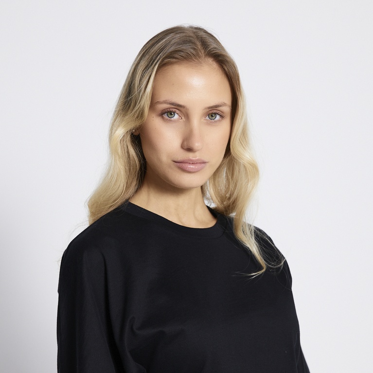 Sculpture top "Fabia" Black